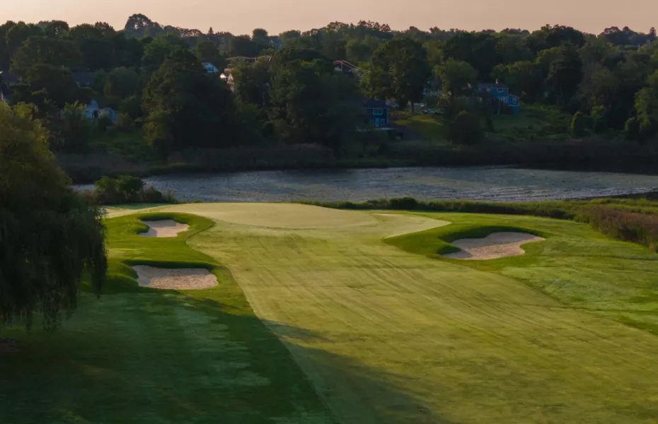 Met Links waterfront