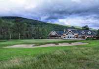 Mt Washington clubhouse and green